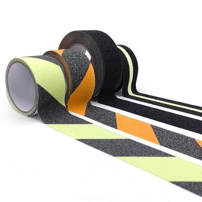 औद्योगिक फर्श जोखिम वाले क्षेत्रों के लिए घर्षण सतह फर्श पकड़ पट्टी मजबूत आसंजन